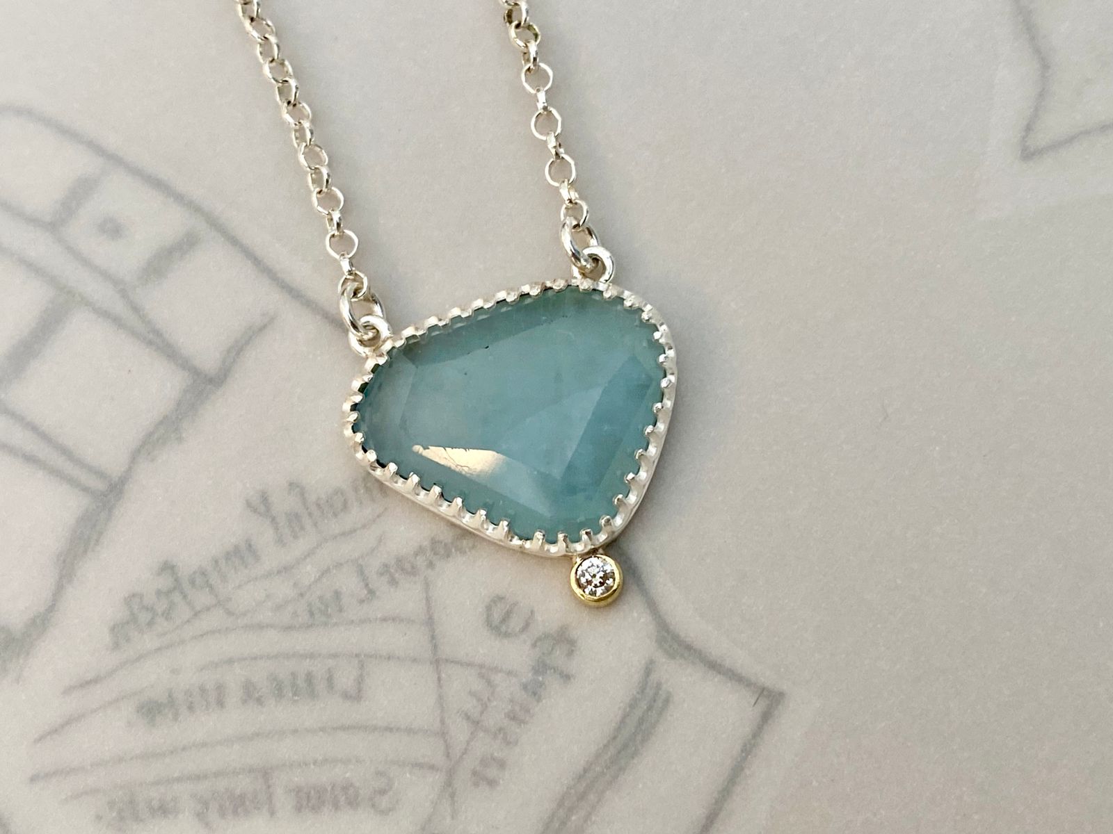 COLAR PEDRA RENDA COM DIAMANTE COLAR PEDRA RENDA COM DIAMANTE