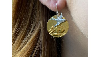 BRINCO SAKURA GANCHO  BRINCO SAKURA GANCHO