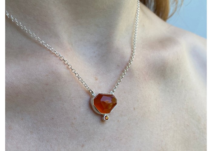 COLAR ALINHAMENTO PEDRA