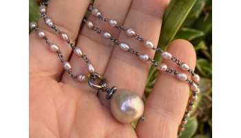 COLAR PADMINI COM PINGENTE PÉROLA  COLAR PADMINI COM PINGENTE PÉROLA