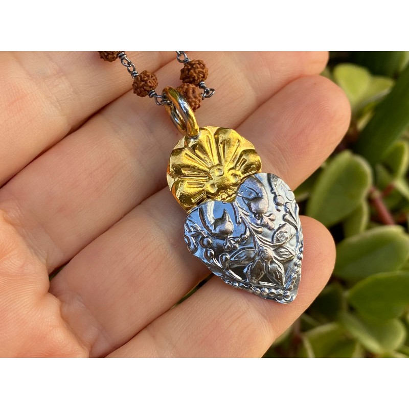COLAR SUTRA PADMINI RUDRAKSHA PEQUENO COLAR SUTRA PADMINI RUDRAKSHA PEQUENO