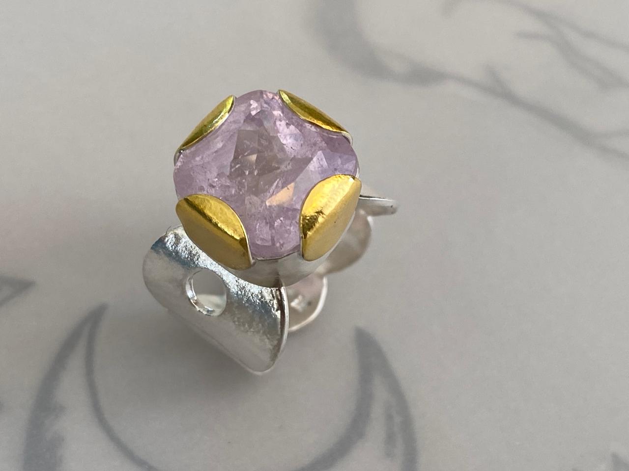 ANEL EFEITO VAZADO KUNZITA