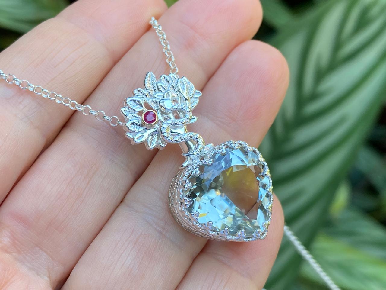 COLAR CORAÇÃO PARAÍSO 