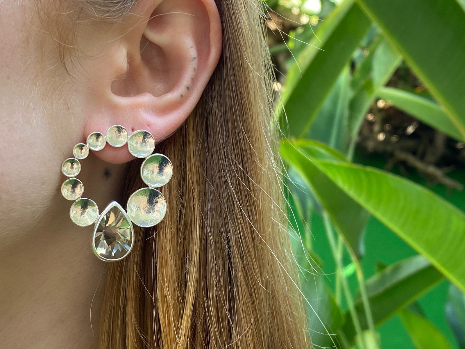 BRINCO NAGUAL ARGOLA GRANDE COM PEDRA