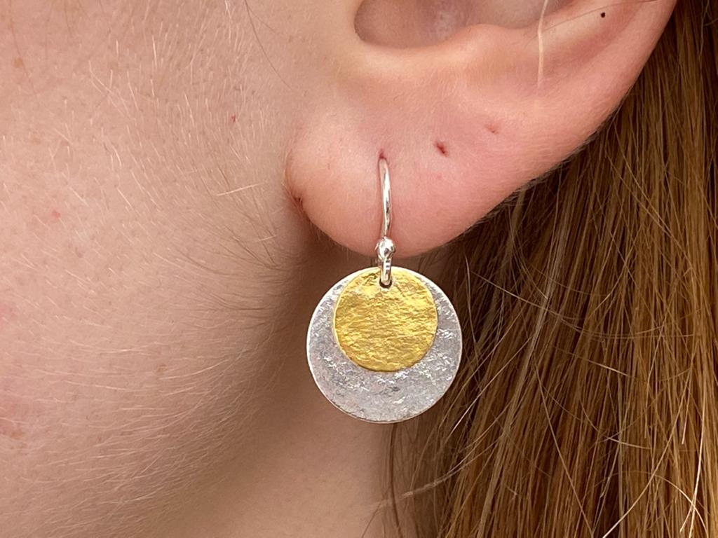 BRINCO ENCAIXE EXCÊNTRICO DUAS CORES