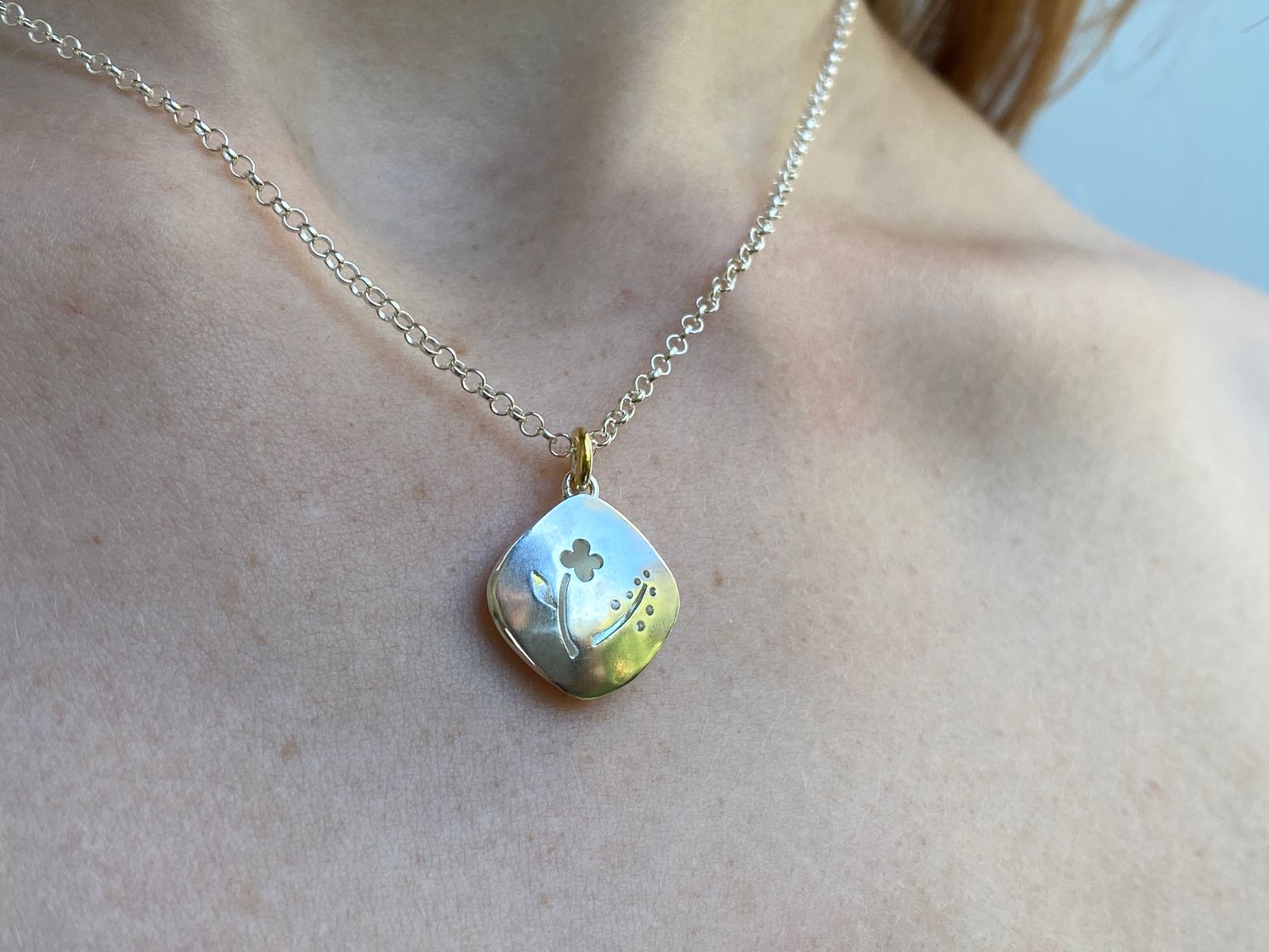 COLAR GUIRLANDA MINI