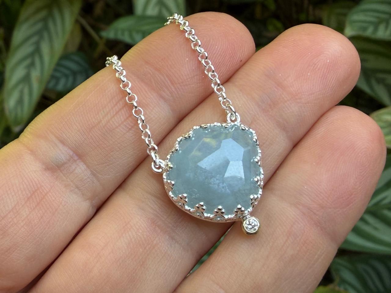 COLAR PEDRA RENDA COM DIAMANTE COLAR PEDRA RENDA COM DIAMANTE