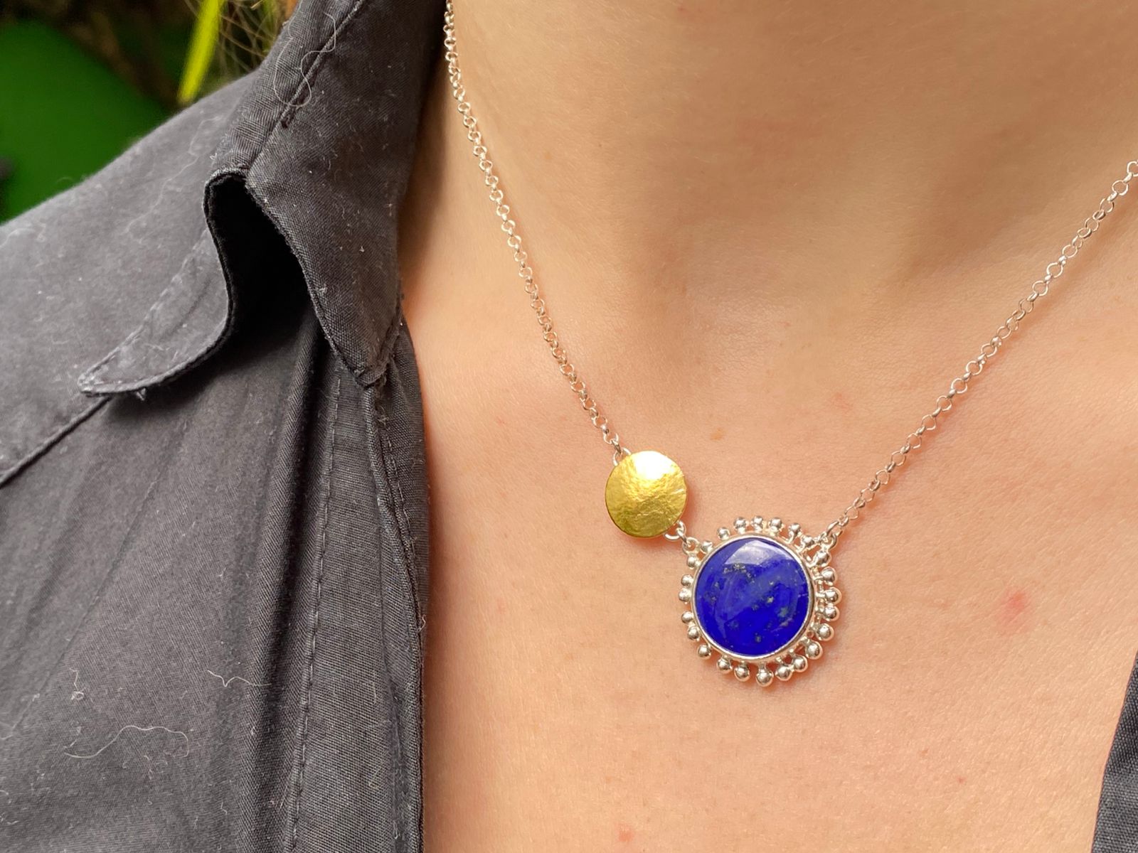 COLAR MANDACARU SOLEIL LÁPIS LAZULI
